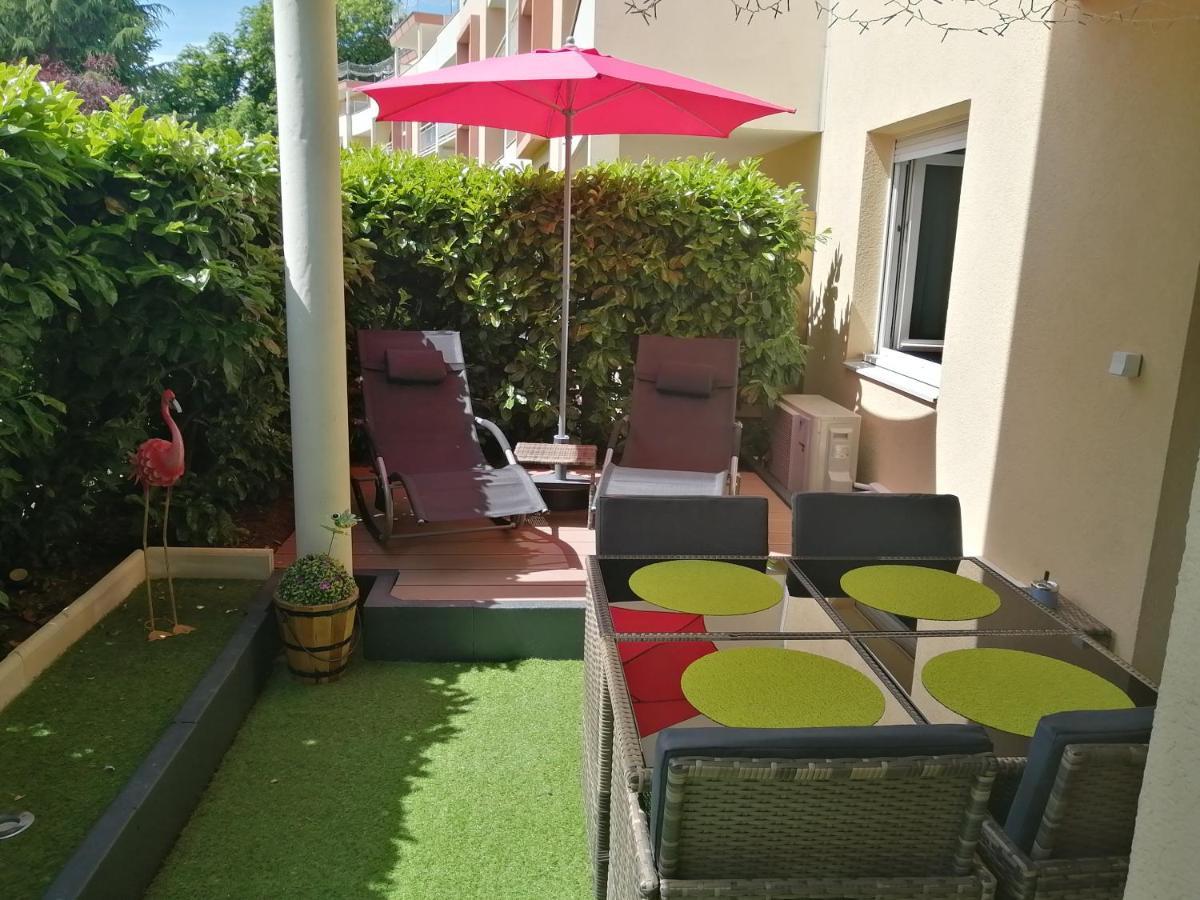 Romantisme Et Glamour 2 Avec Spa , Clim Et Jardin Dijon Exterior photo